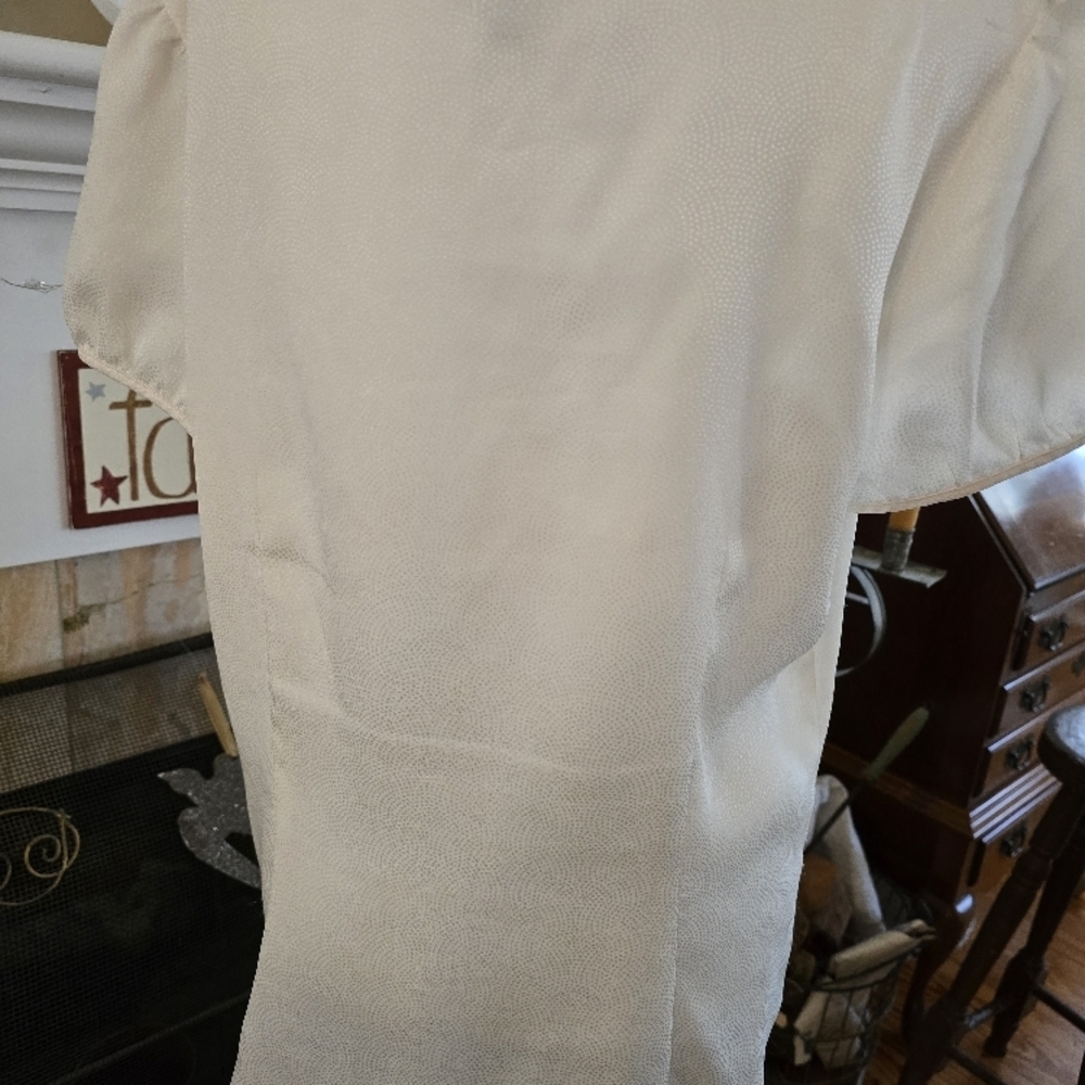 LOFT Cream Ruffle Blouse - Picture 6 of 8